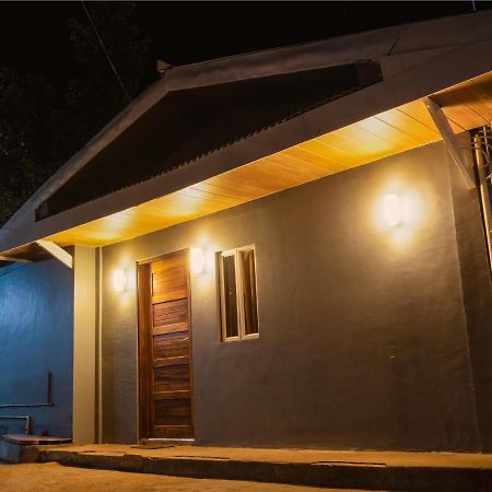 B&B Backpackers Coron Kültér fotó