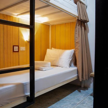 B&B Backpackers Coron Kültér fotó