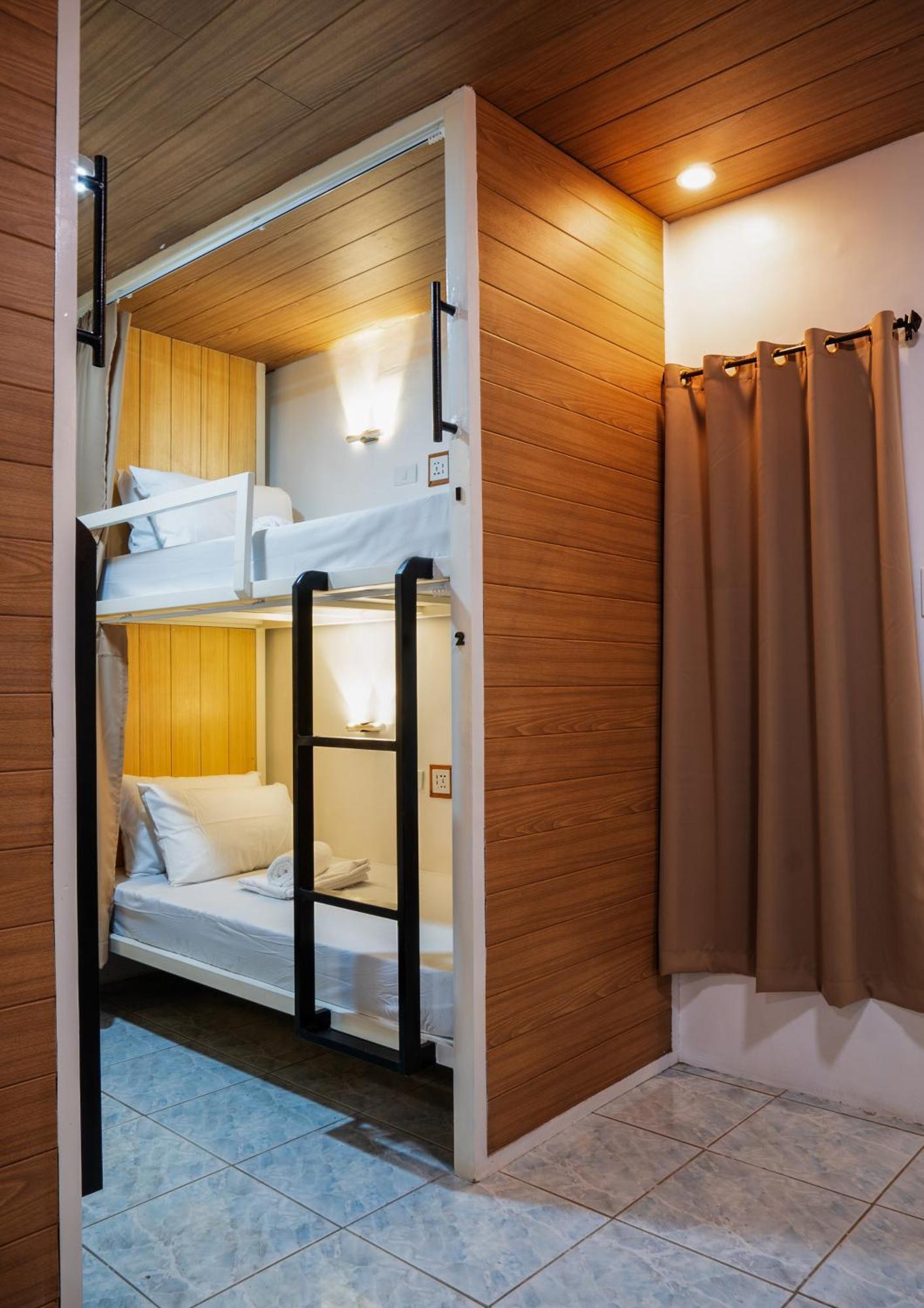 B&B Backpackers Coron Kültér fotó